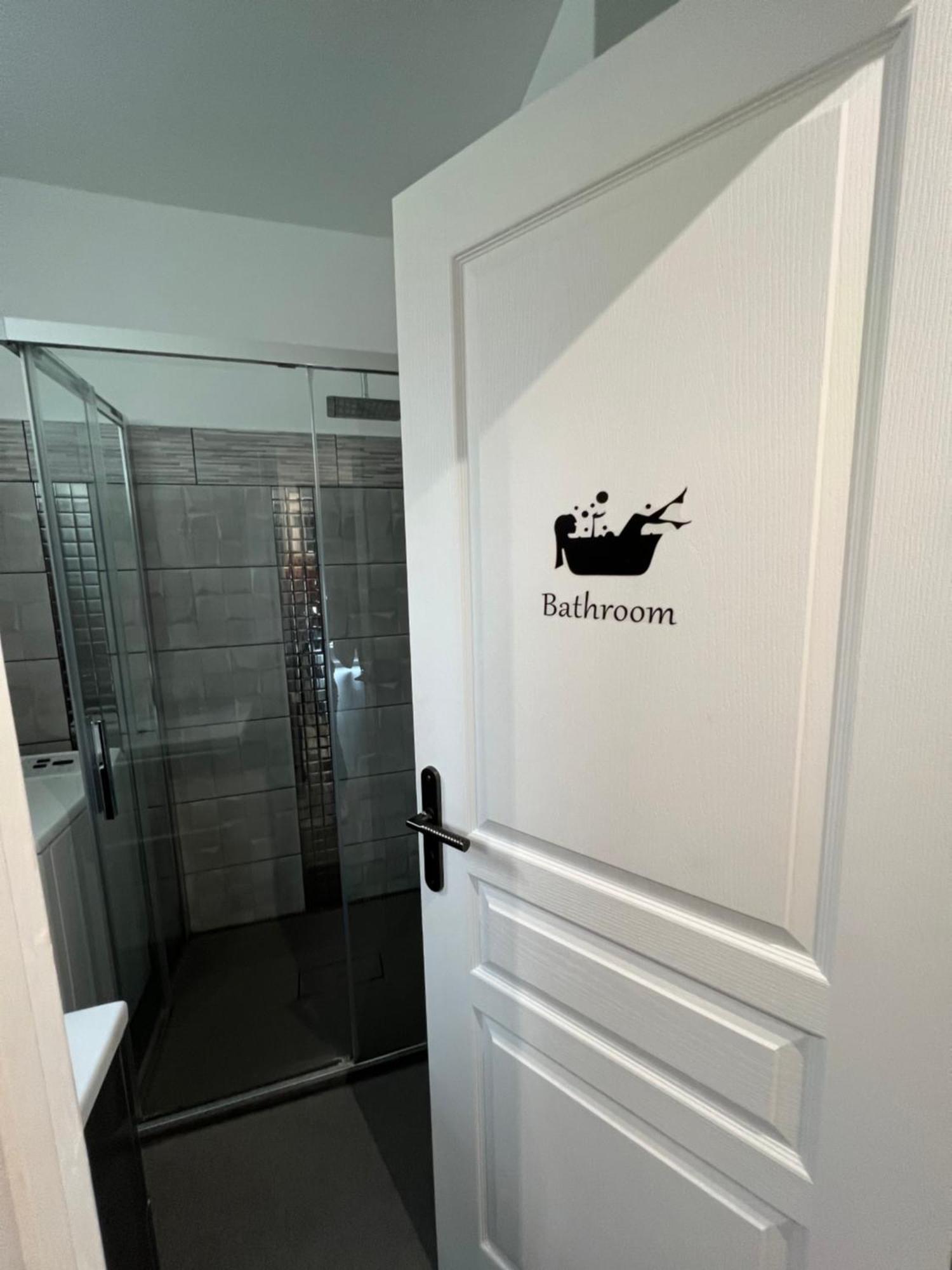 Gorgeous 2 Bedrooms Holiday Apartement 니스 외부 사진